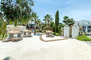 Antmare Hotel