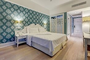Antmare Hotel