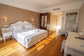 Antmare Hotel
