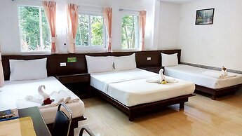 Baan Suan Chong Khao Resort