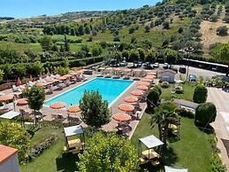 Pineto Resort