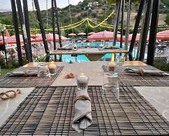 Pineto Resort