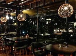 Ruean Thai Nai Bang by Pansak Resort