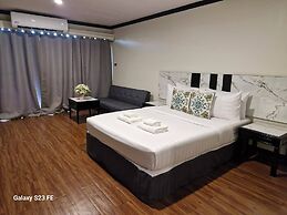 Town In Town Garden Resort