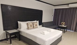 Town In Town Garden Resort