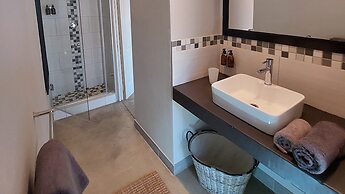 The Baobab Bush Lodge