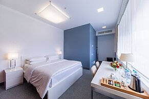 PAMIR-TIEN SHAN Hotel