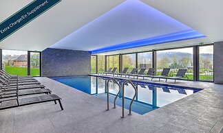 R hotel experiences