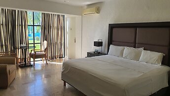 Nirvana Hotel - Cancun Hotel Zone