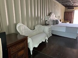 Container Inn Hotel Aeropuerto