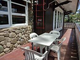 Log Cabin Hotel-Baguio