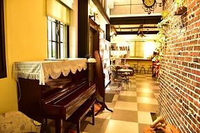 7M2 Hostel