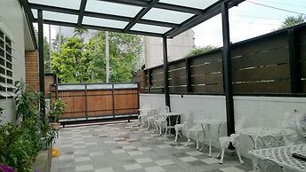 7M2 Hostel