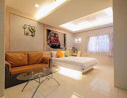LJ hotel
