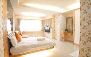 LJ hotel