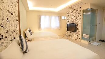 LJ hotel
