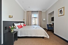 15th Avenue Hotel