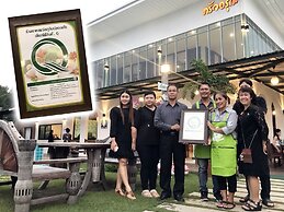 IP Plus Resort Chanthaburia - Halal Hotel