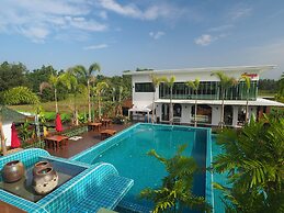 IP Plus Resort Chanthaburia - Halal Hotel