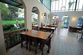 IP Plus Resort Chanthaburia - Halal Hotel