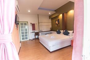 IP Plus Resort Chanthaburia - Halal Hotel