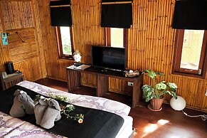 Lazy Days Bungalows