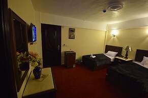 Amin hotel