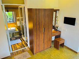 8 Plus Motels