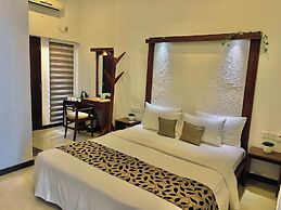 8 Plus Motels