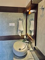 8 Plus Motels