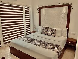 8 Plus Motels