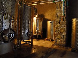 Kostantakis Winery & Residence