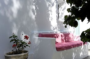 Kostantakis Winery & Residence