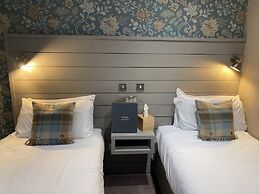 West Port Hotel