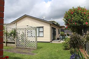 Our Beach House - Raglan West