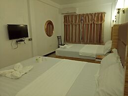 Meaco Hotel - Anilao