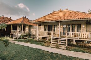 The Bridge Huts