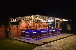 Dreamland Gold Resort