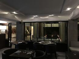 Anshel Hotel