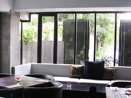 Anshel Hotel