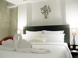 Anshel Hotel
