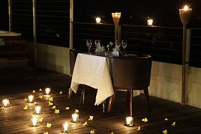 Anshel Hotel