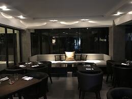 Anshel Hotel