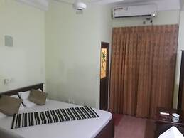 Lagoon Waves Hotel