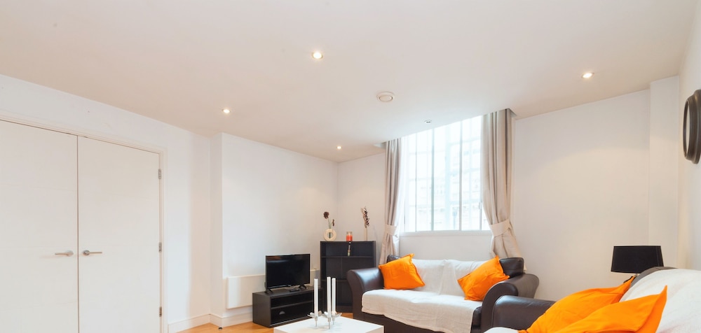 The Chamber Suites