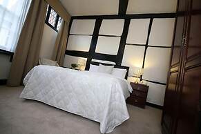 Crown Hotel