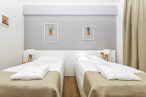 Hotel Garden Court