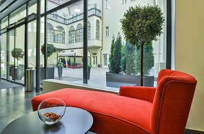 Hotel Garden Court