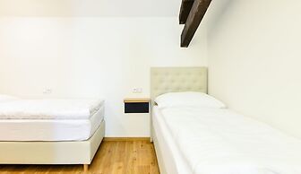 Hotel Garden Court