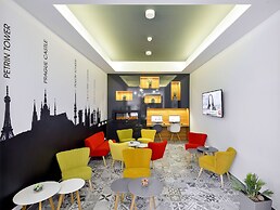 Hotel Garden Court